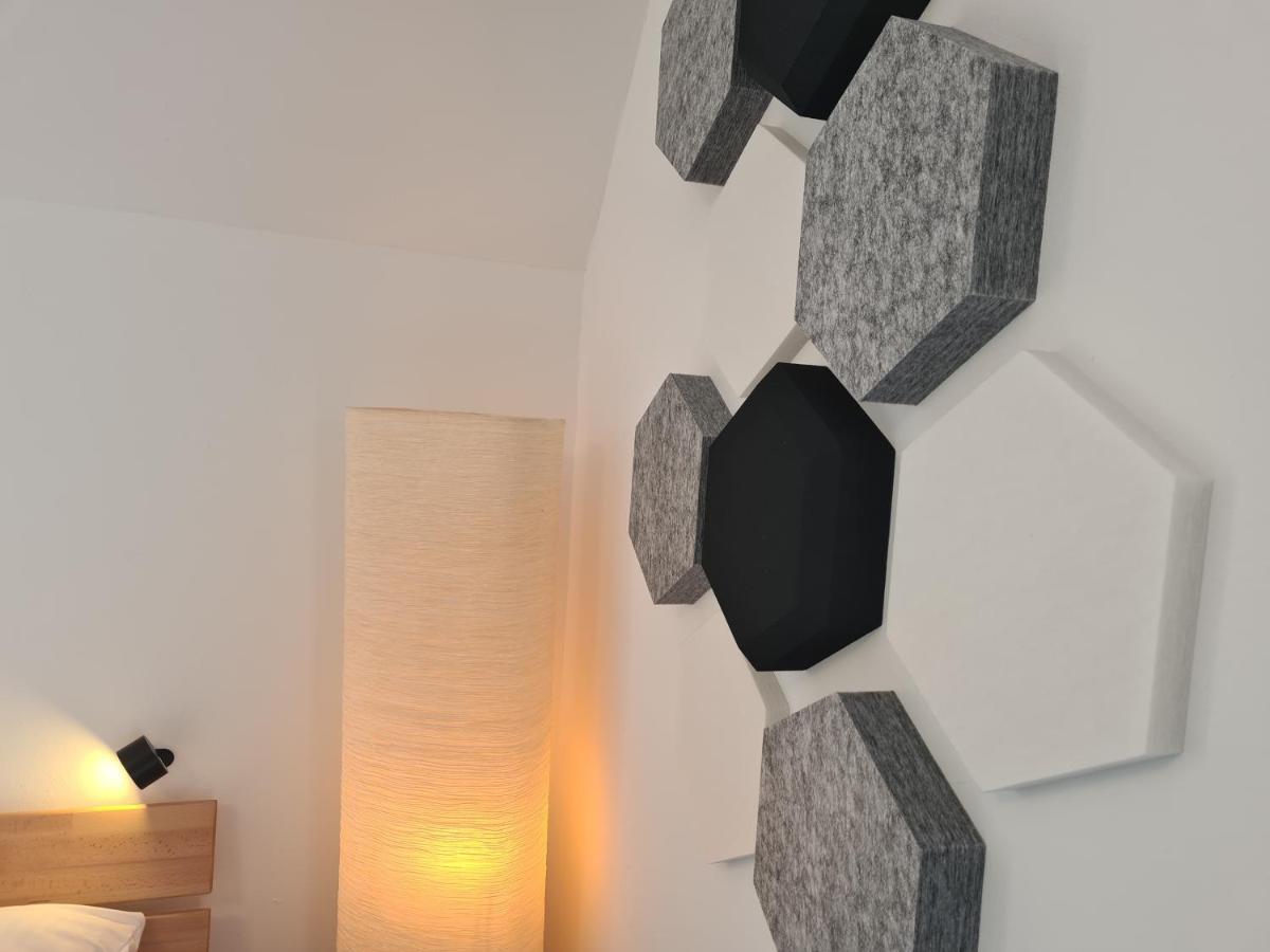 Lichtdurchflutetes Zimmer - Mainwiesen Waldbuttelbrunn Luaran gambar