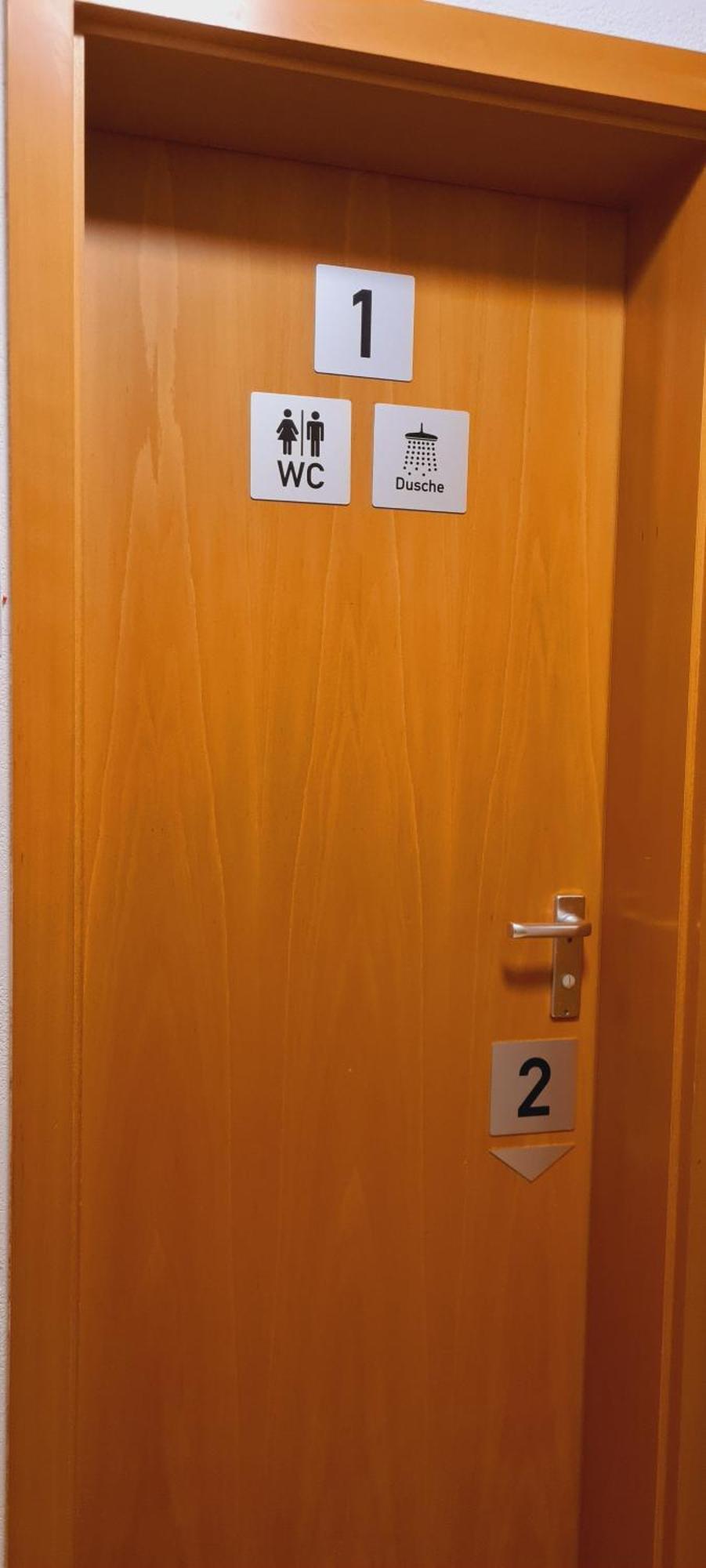 Lichtdurchflutetes Zimmer - Mainwiesen Waldbuttelbrunn Luaran gambar